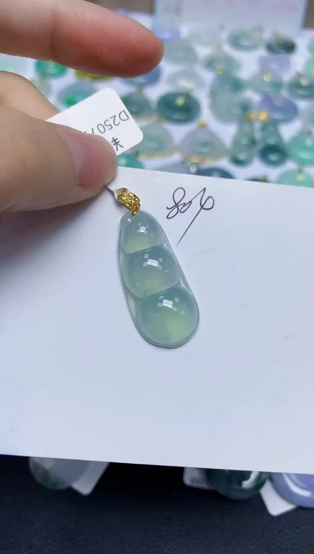 颈饰未镶嵌翡翠天然缅甸翡翠A货翡翠百元以上9元证书费自理