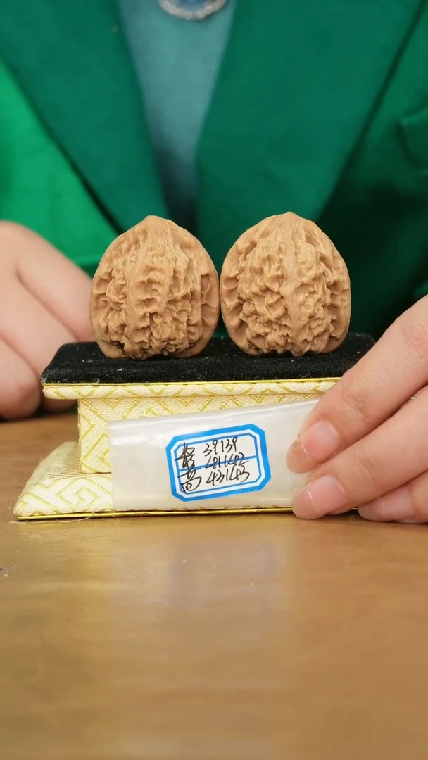 把件文玩核桃马蹄