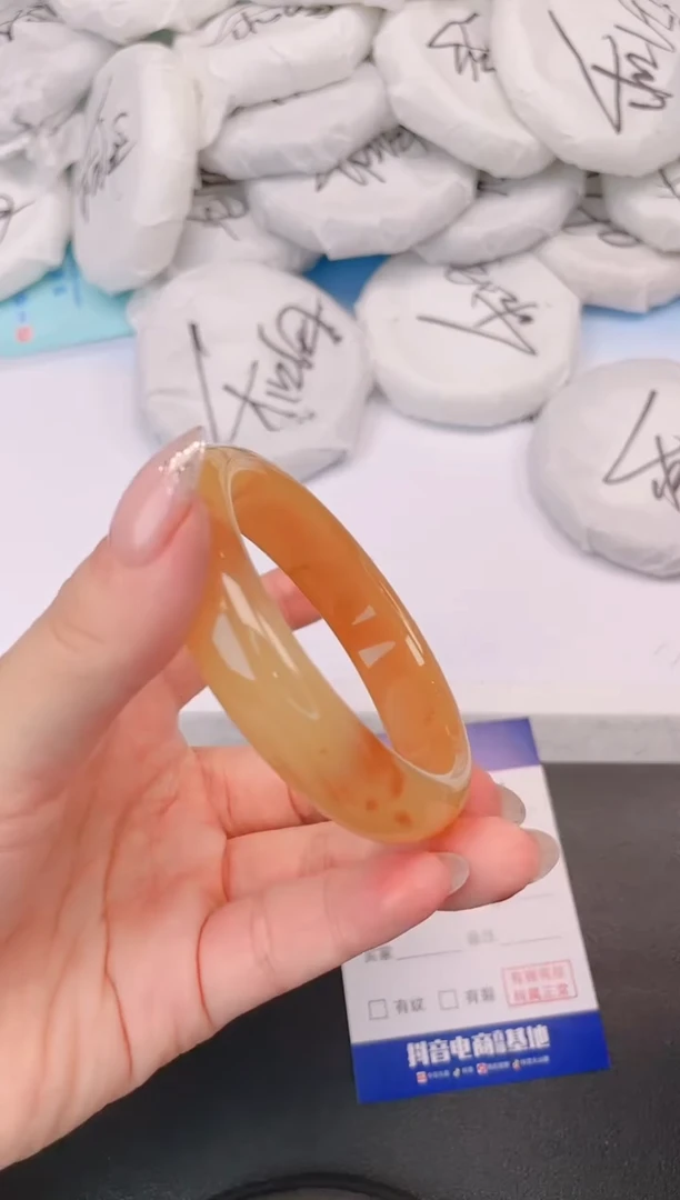 石英质玉手镯未镶嵌10H141-54+