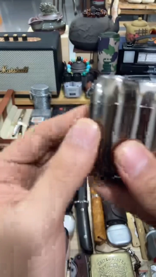 瓷片闪购商品  如图所示