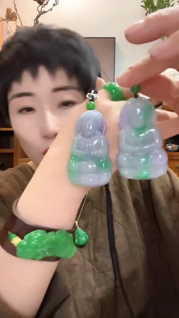 吊坠(赠链)未镶嵌翡翠748