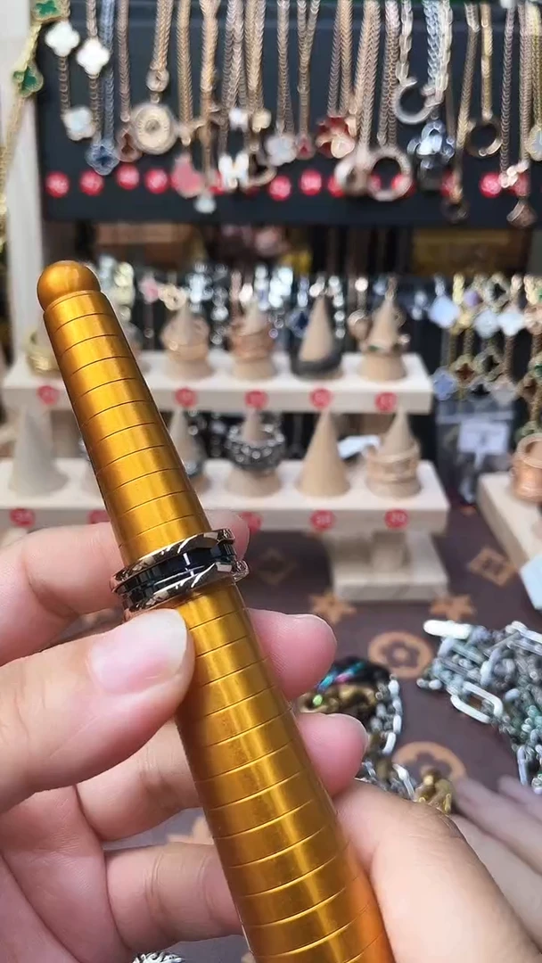 瓷片哈哈哈哈哈哈哈哈