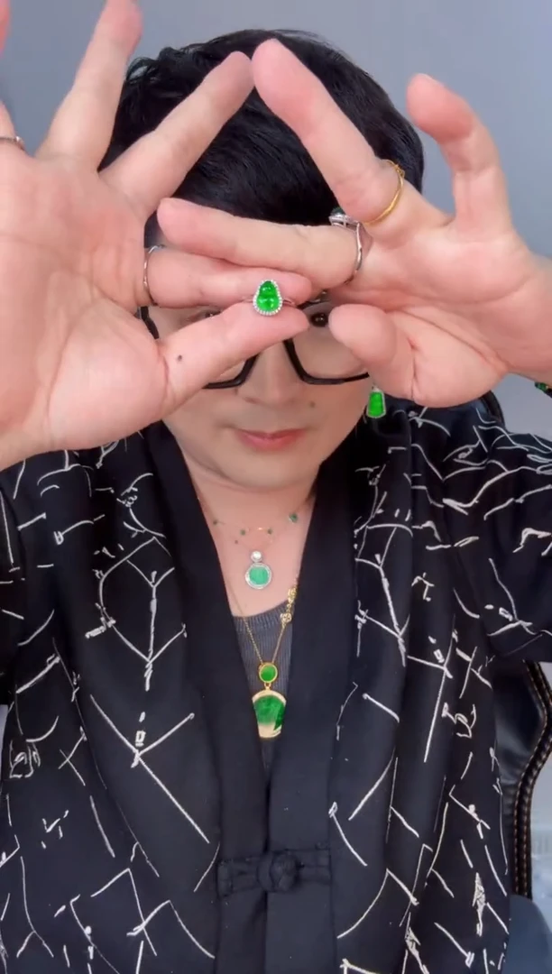 【闪购商品】翡翠颈饰银S925镶嵌一件