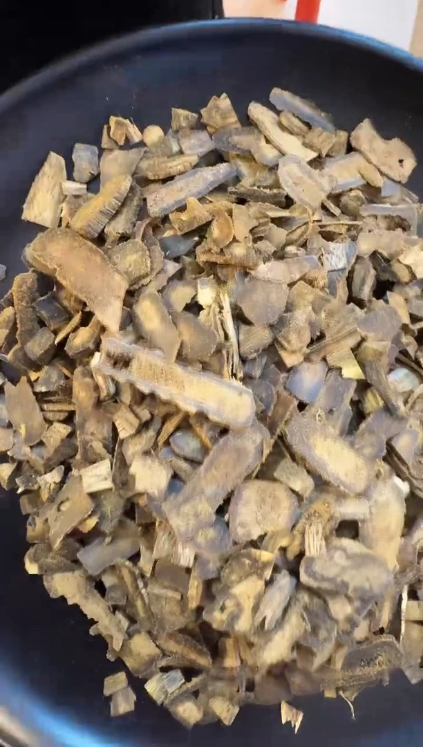 沉香碎屑沉香海南库存原材料100克多样性发货一份