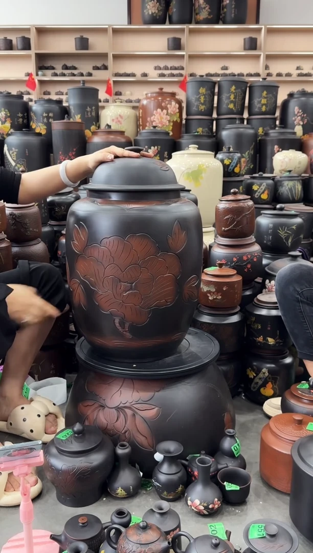罐完品茶缸高52cm 牡丹花将军盖 103