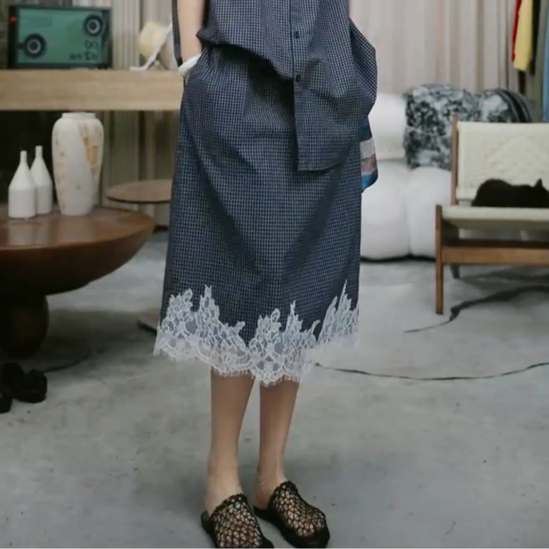 infobyfive福利夏季新款藏蓝色格子半身裙拼接蕾丝NF0505016