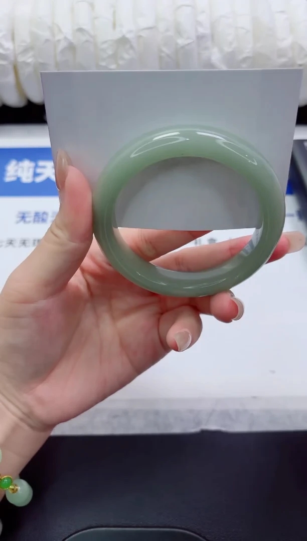 未镶嵌手镯石英质玉13-56.2