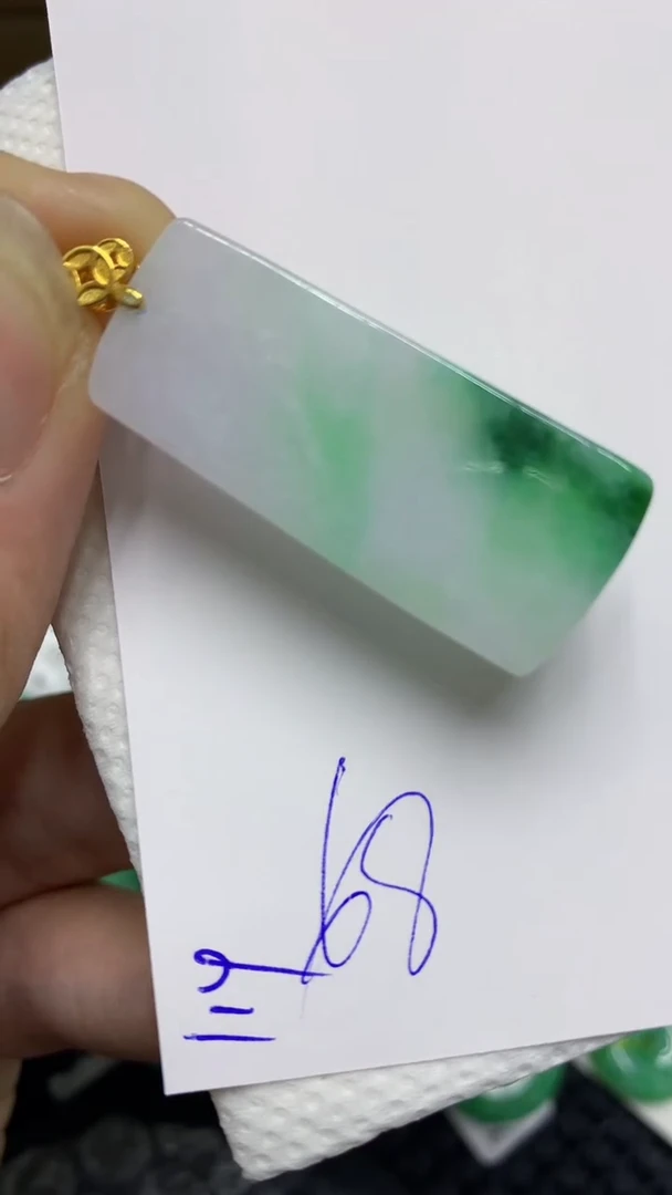 颈饰未镶嵌翡翠缅甸A货翡翠