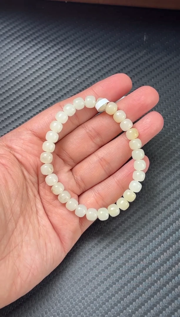 未镶嵌手串和田玉且末金山微色差卡8h