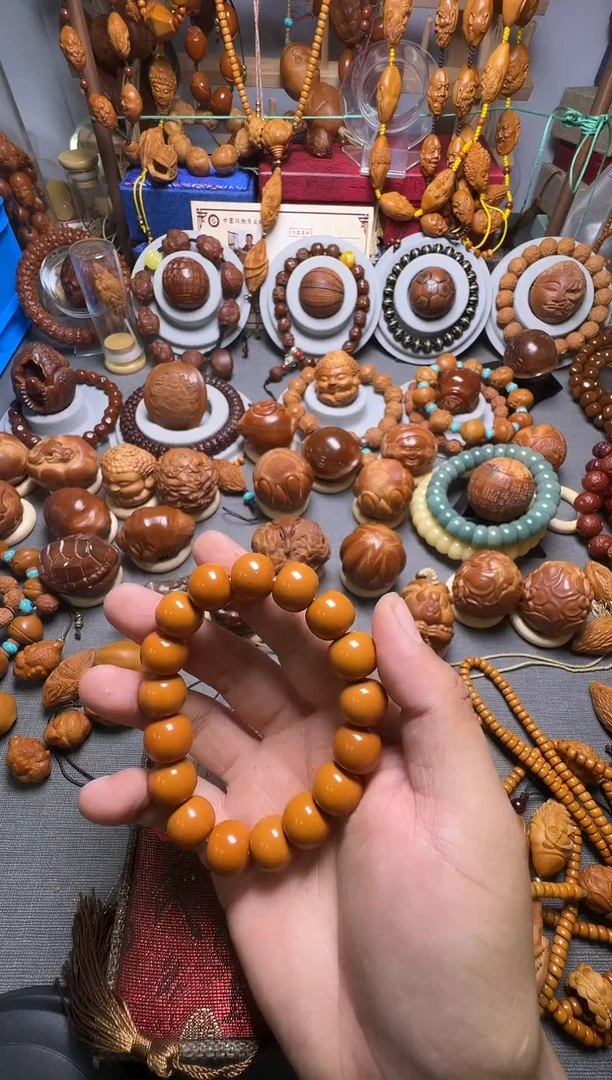 手串橄榄核火****2popo的