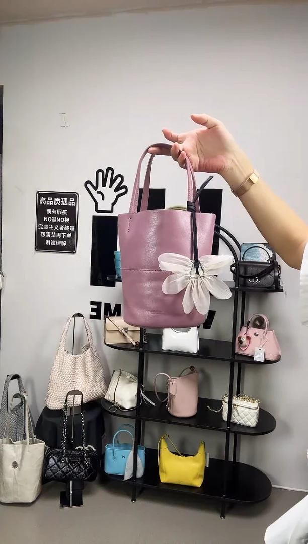 牛皮（革）彩汐轻奢女包编号：76