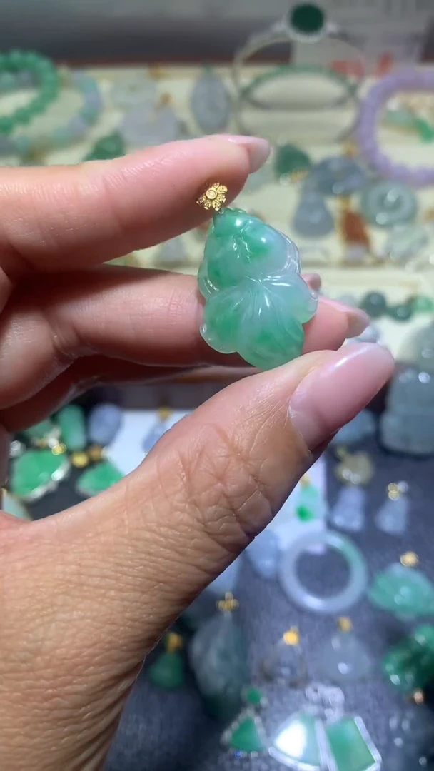 【闪购商品】翡翠颈饰18K金镶嵌073翡翠吊坠