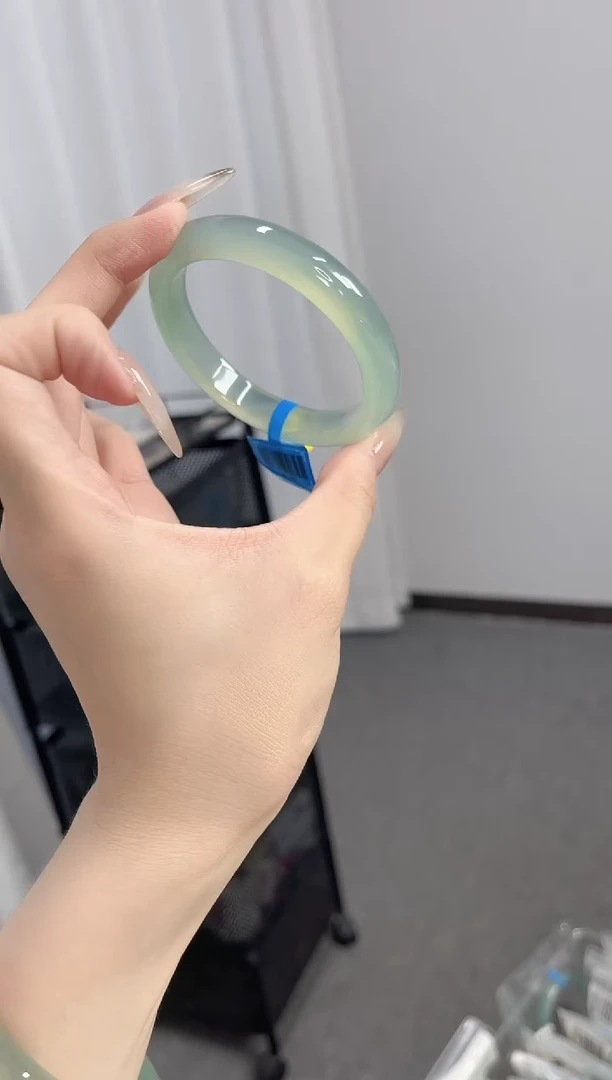 玛瑙/玉髓手镯未镶嵌56圈