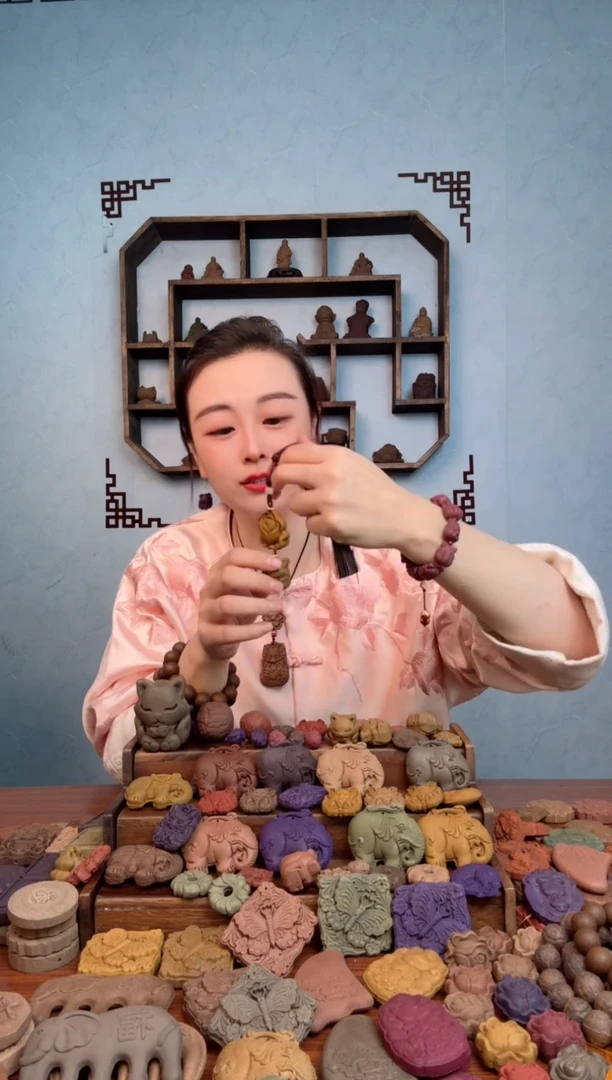 【闪购商品】泥塑人参养元立体狐狸崽车挂设计款