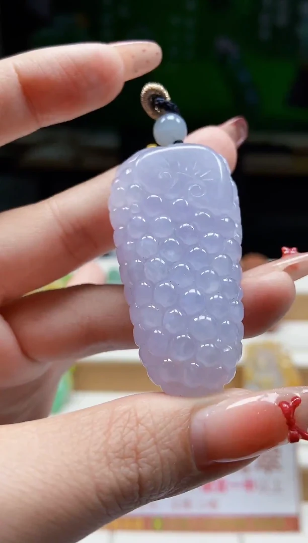 颈饰未镶嵌翡翠1