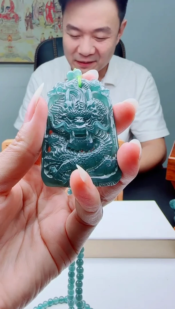 颈饰未镶嵌翡翠多样性发其一