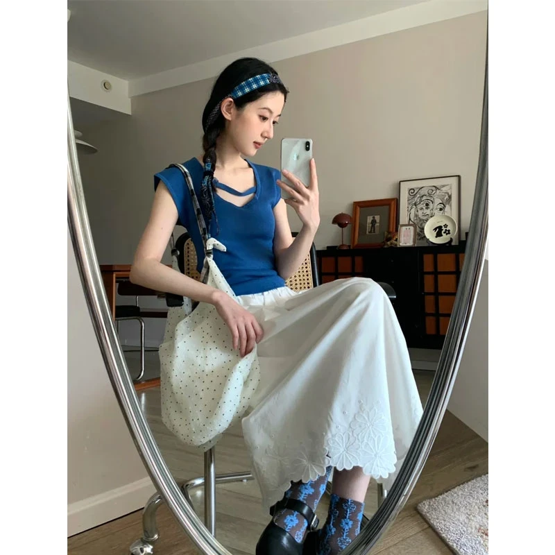 2025夏季新款高级感蓝色花朵系带针织衫女搭配高腰半身裙两件套女