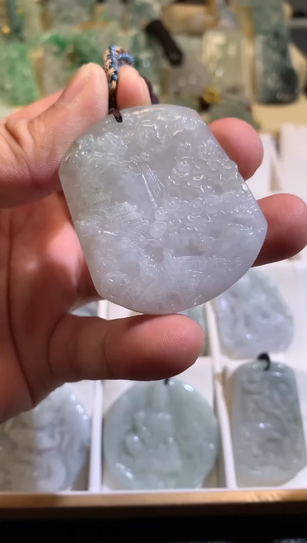 【闪购商品】翡翠颈饰未镶嵌03/10/36