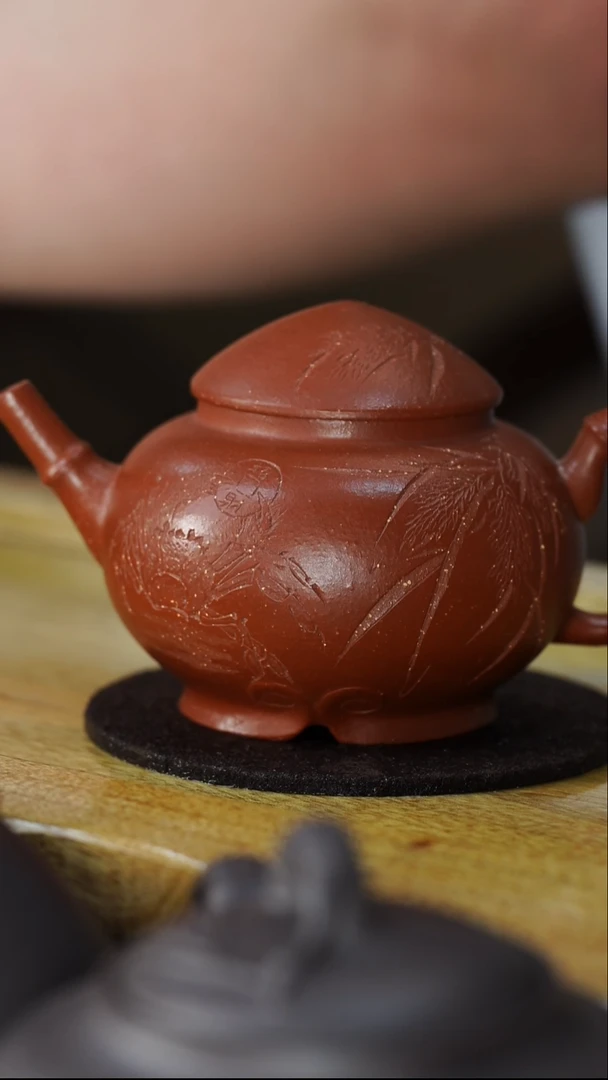 工堂直营精工半手紫砂壶