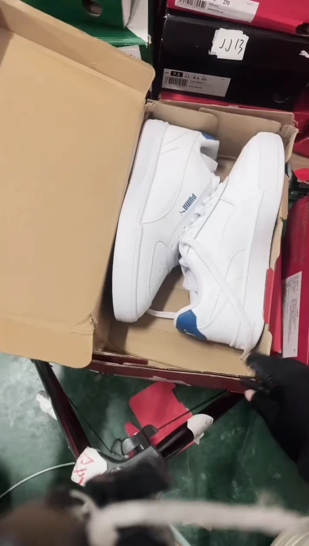 彪马时尚休闲运动鞋38.5M  KK2