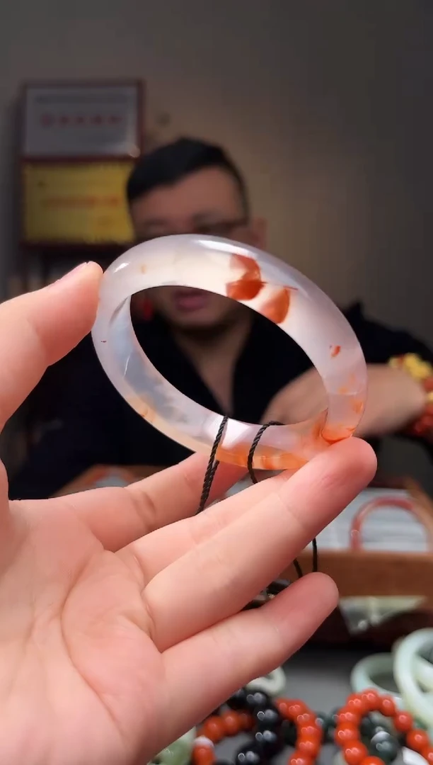 颈饰未镶嵌南红玛瑙55+