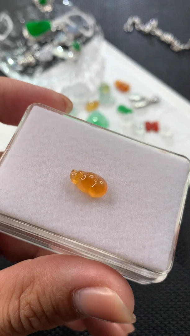 翡翠裸石黄翡豆子