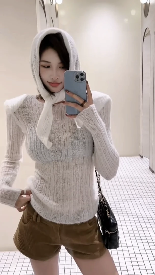 韩系2025秋冬新款时髦辣妹修身显瘦垫肩修身显瘦圆领长袖针织上衣