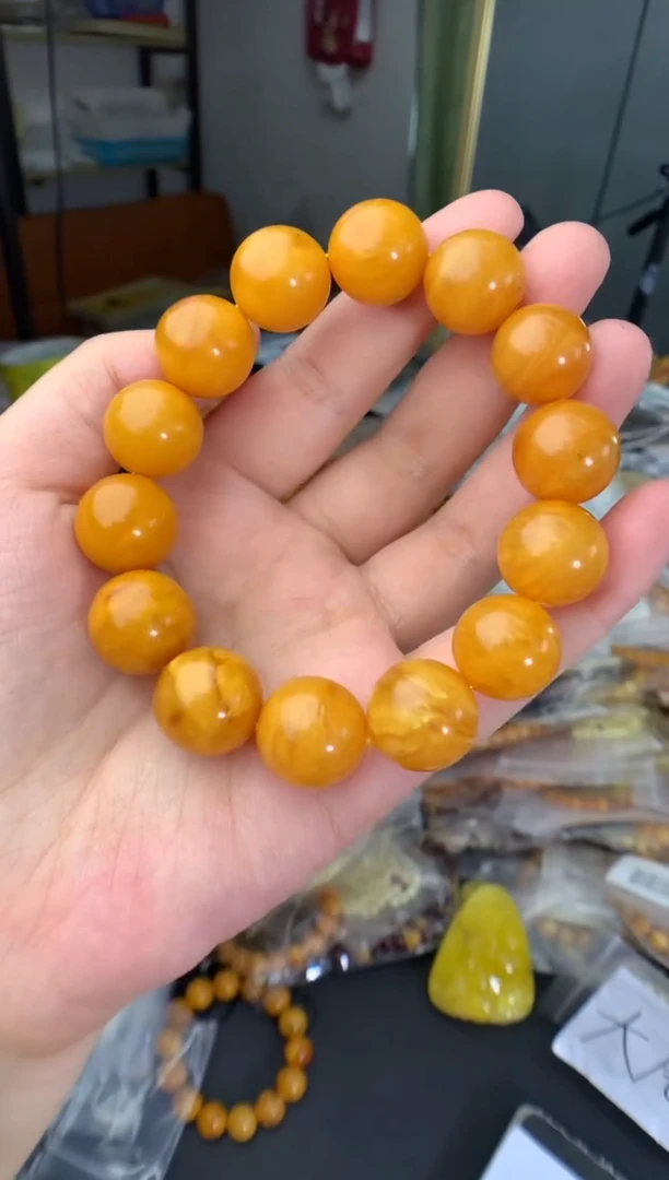 蜜蜡未镶嵌珠宝奇石1