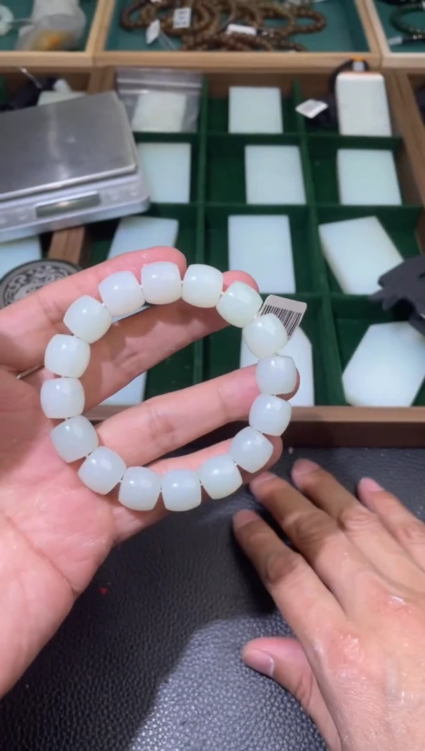 未镶嵌手串和田玉手串卡13