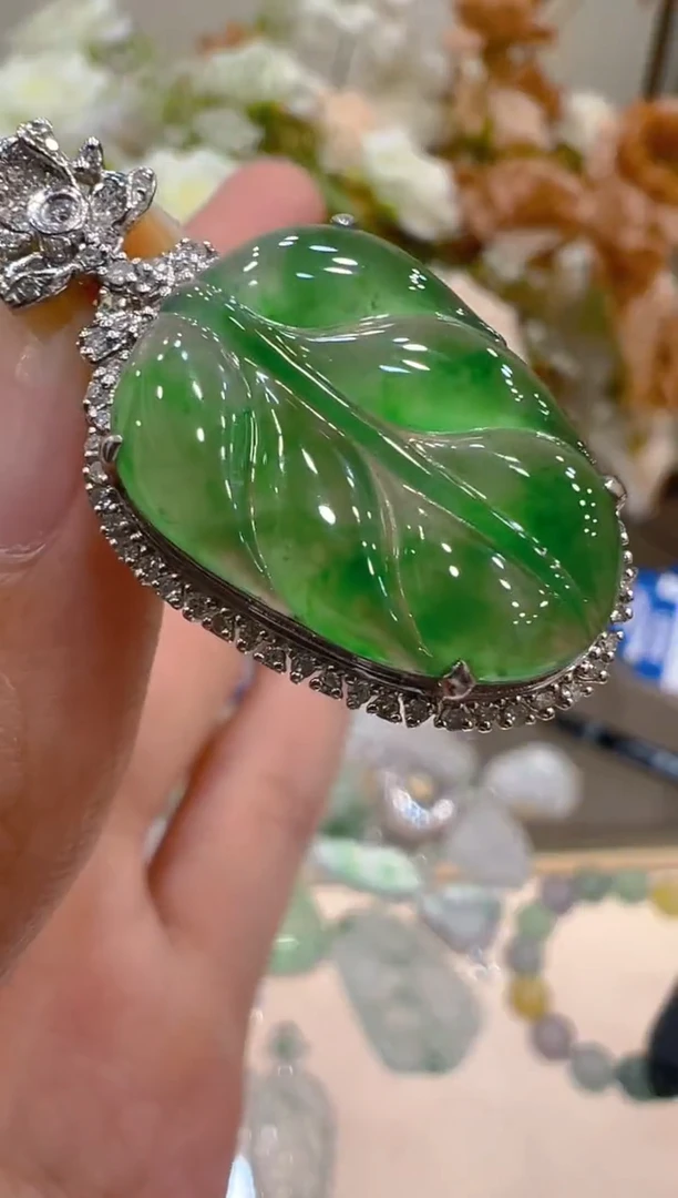 翡翠18K金镶嵌吊坠(不含链)多样性团购发一件