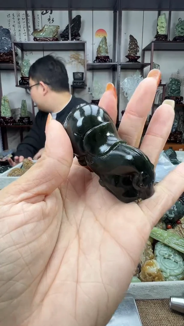 未镶嵌和田玉把件1