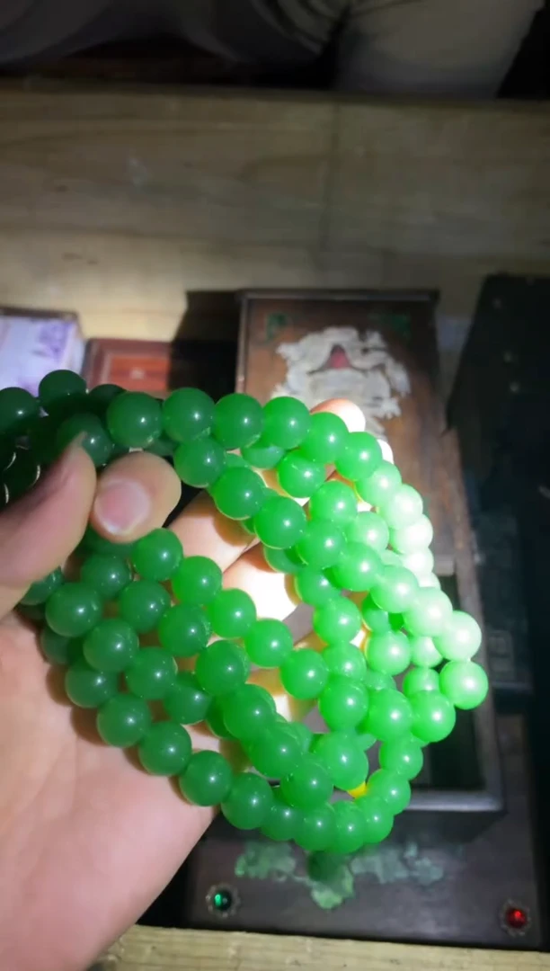 和田玉未镶嵌颈饰菠菜绿108颗项链1件卡1.2