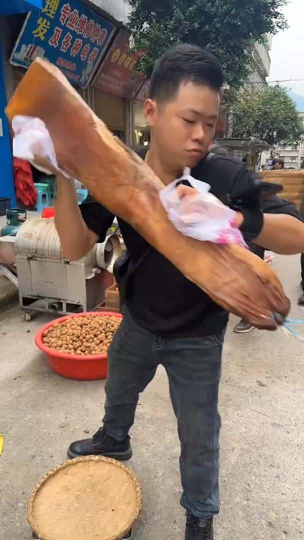 中国大陆腊肉420元  12斤