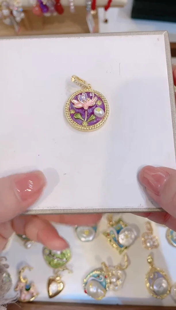 【闪购商品】淡水珍珠颈饰合金吊坠