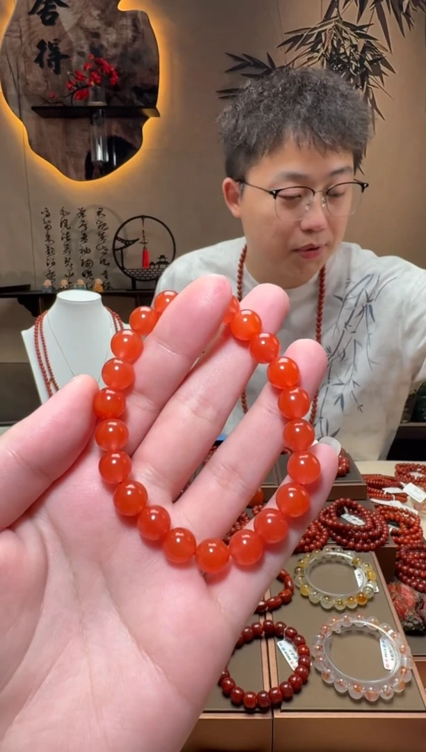 未镶嵌手串南红玛瑙卡***呀一条8mm+