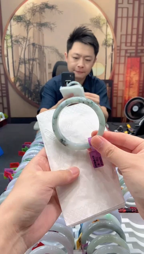 未镶嵌手镯翡翠000054599