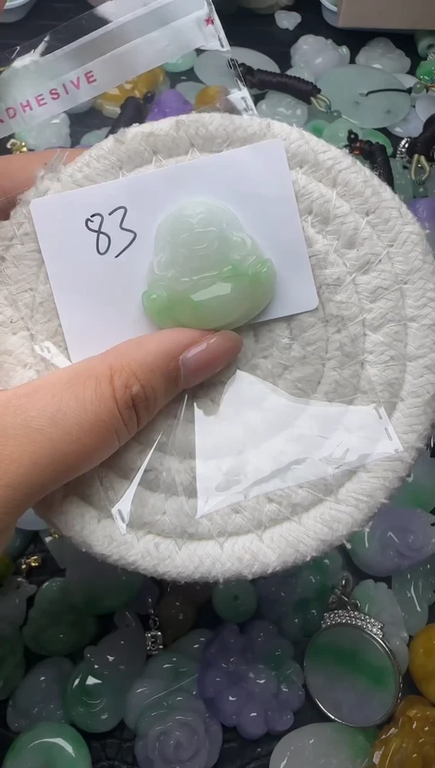 颈饰未镶嵌翡翠缅甸翡翠吊坠