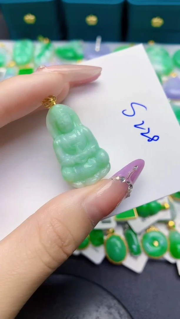 颈饰未镶嵌翡翠缅甸天然翡翠A货