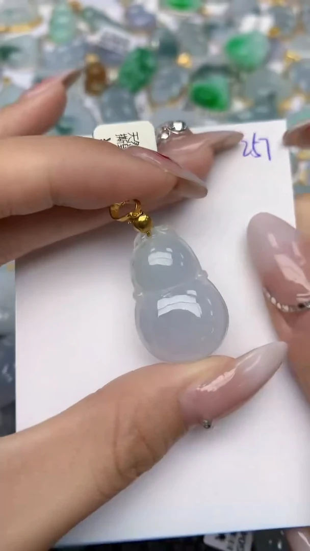 【闪购商品】翡翠颈饰未镶嵌 天然翡翠A货