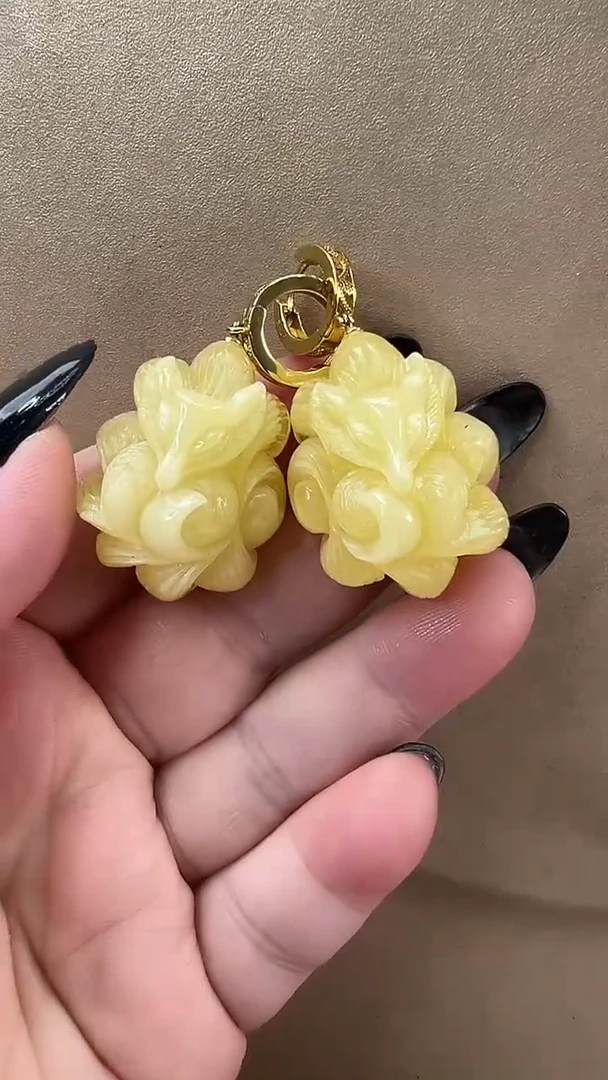 琥珀颈饰未镶嵌耳环