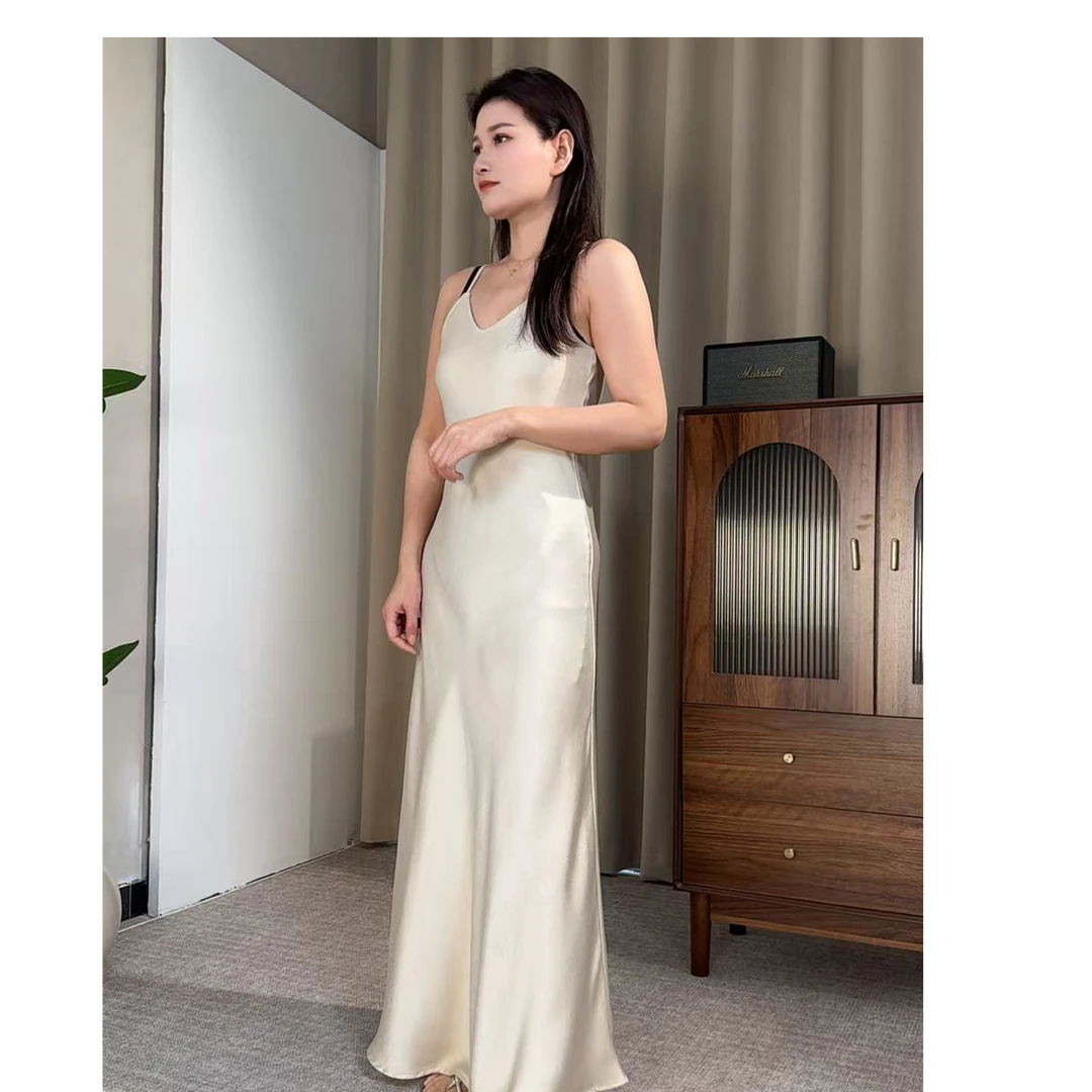 【两个长度】超长连衣裙黑色显瘦气质吊带裙轻奢肌理感缎面加长裙