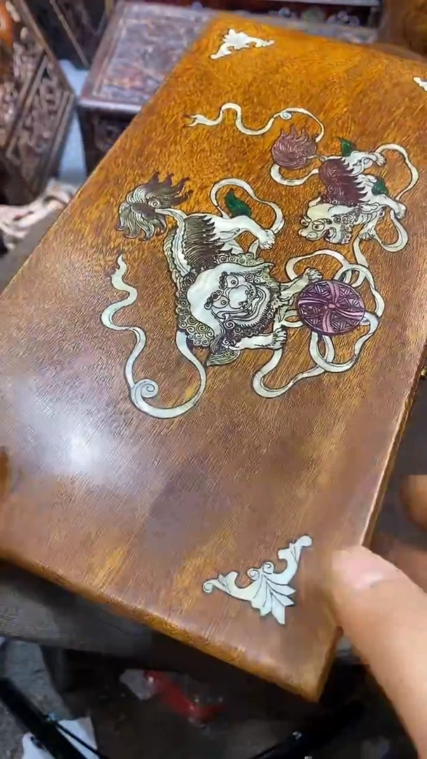 木木雕款大盒子一个