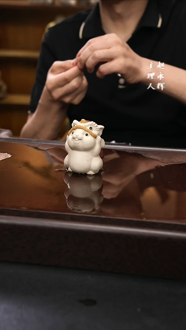 紫砂茶宠舞狮兔，。