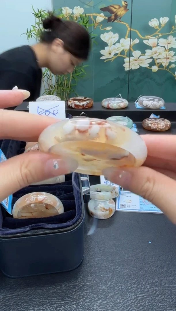 未镶嵌手镯石英质玉A154(51圈赠送镯心)