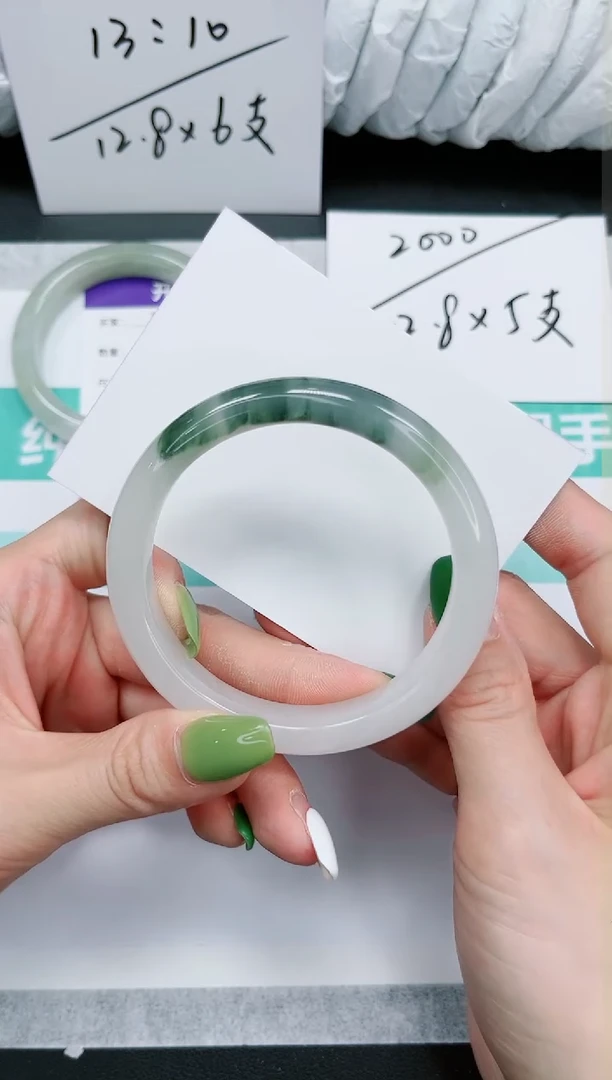 石英质玉手镯未镶嵌542-60.2