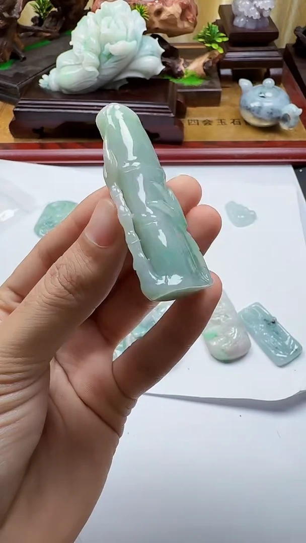 吊坠(不含链)未镶嵌翡翠1