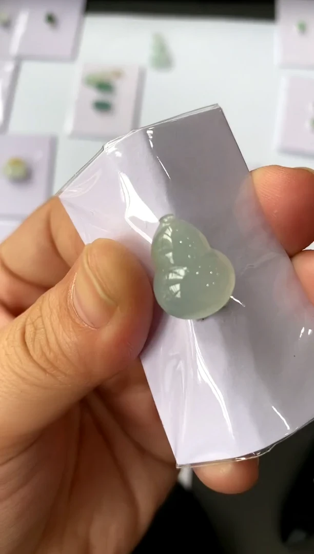 【闪购商品】定制翡翠18K金镶嵌葫芦