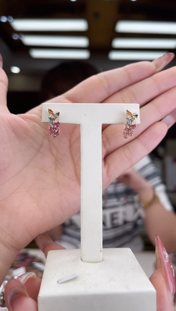 /银S925镶嵌碧玺耳环多样性发货