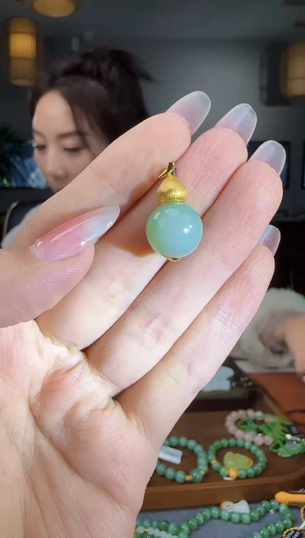 吊坠(不含链)18K金镶嵌和田玉1