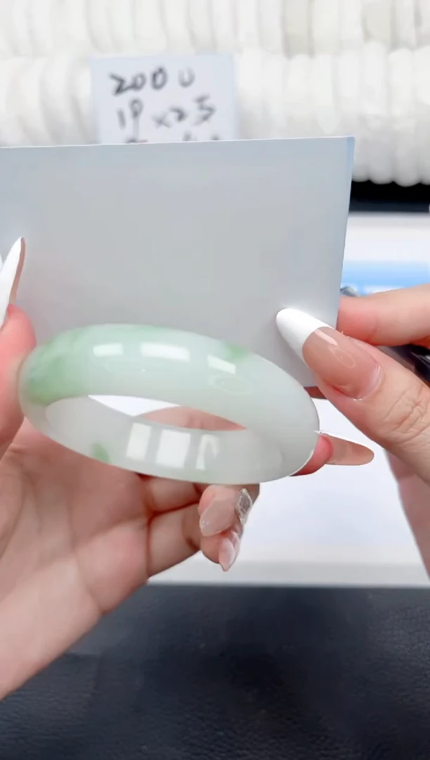 石英质玉手镯未镶嵌113-飘花56